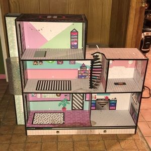 Big L.O.L doll house